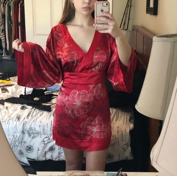 Cotton On Other - Vintage red floral kimono from Cotton On